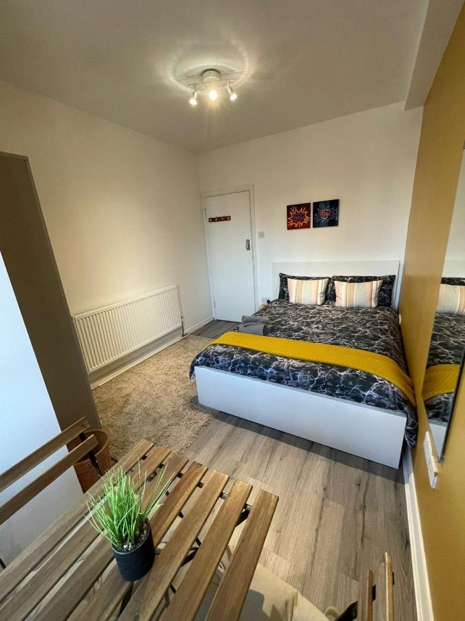 Willesden Green Rooms ロンドン エクステリア 写真