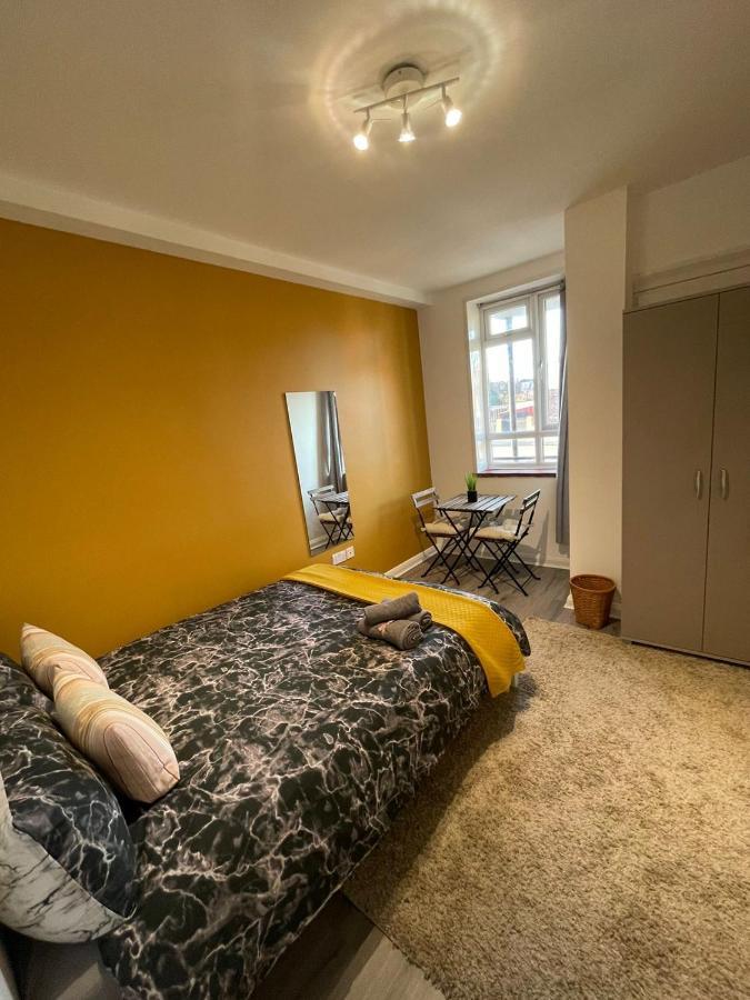 Willesden Green Rooms ロンドン エクステリア 写真
