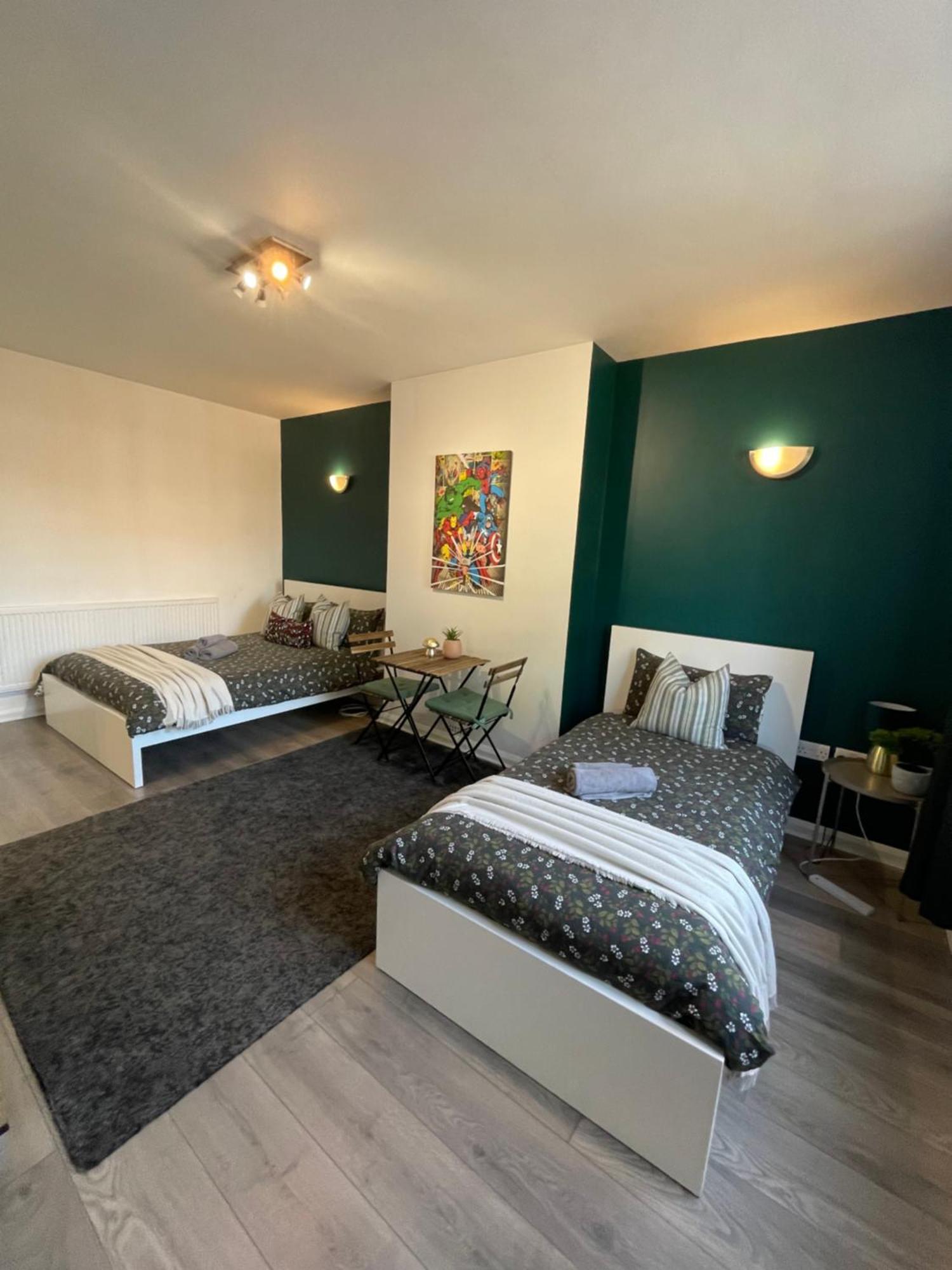 Willesden Green Rooms ロンドン エクステリア 写真